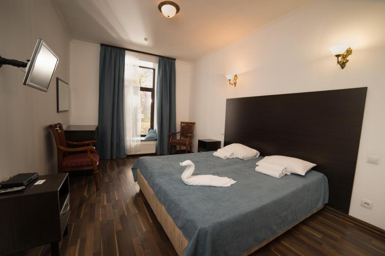 Alex Hotel Odessa Esterno foto